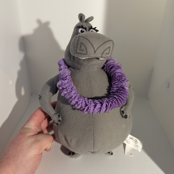 Gloria Madagascar 2 - Picture 1 of 3